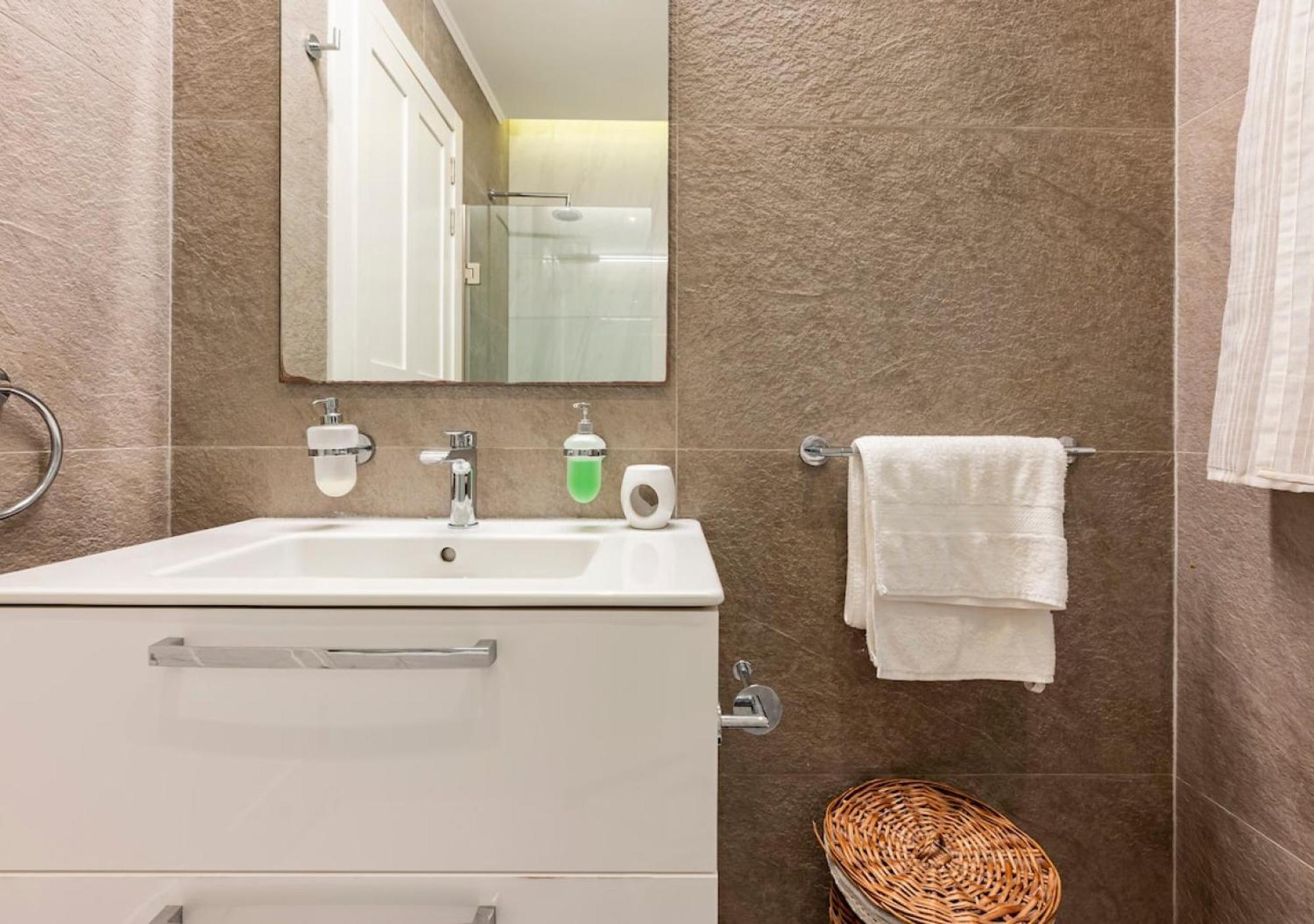 Sea View Luxury Haven Living & 3Bedrooms Seafront Слима Экстерьер фото